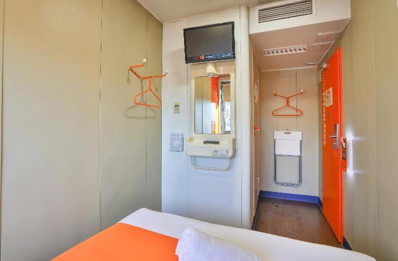 Easyhotel Szófia Szoba fotó